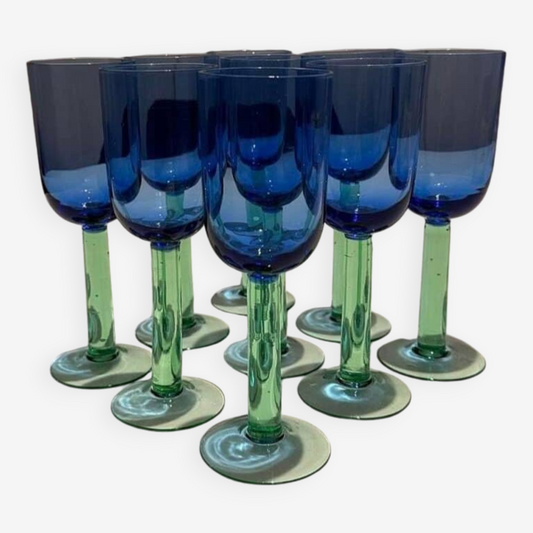 Set of nine 70s style wine glasses